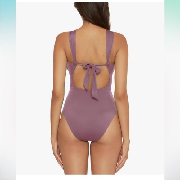 BECCA COLOR CODE RYLIE ONE PIECE SIZE SMALL - Picture 7 of 7